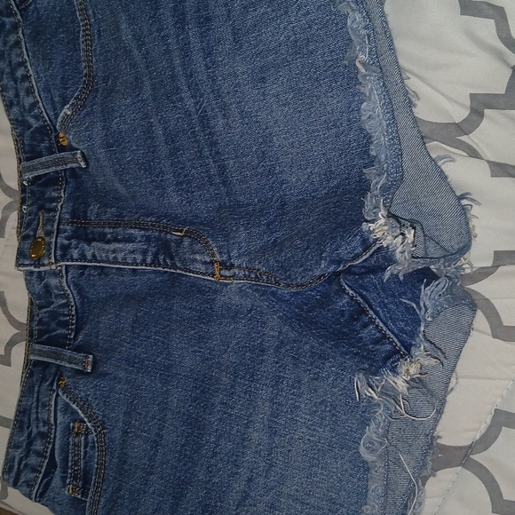 High Rise Shortie - Picture 1 of 4